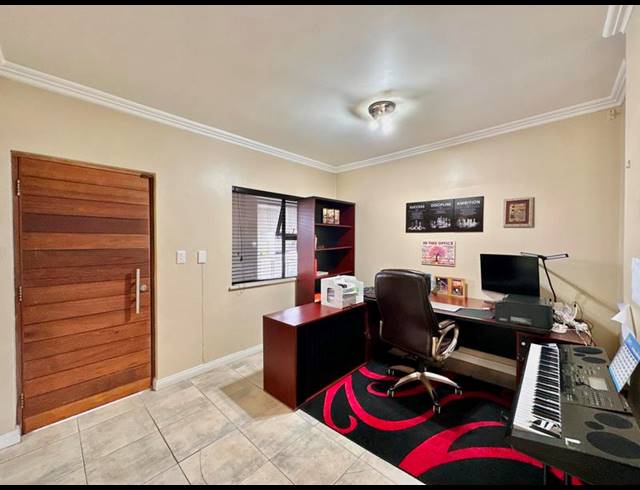 2 BEDROOM PROPERTY TO RENT IN RIVONIA